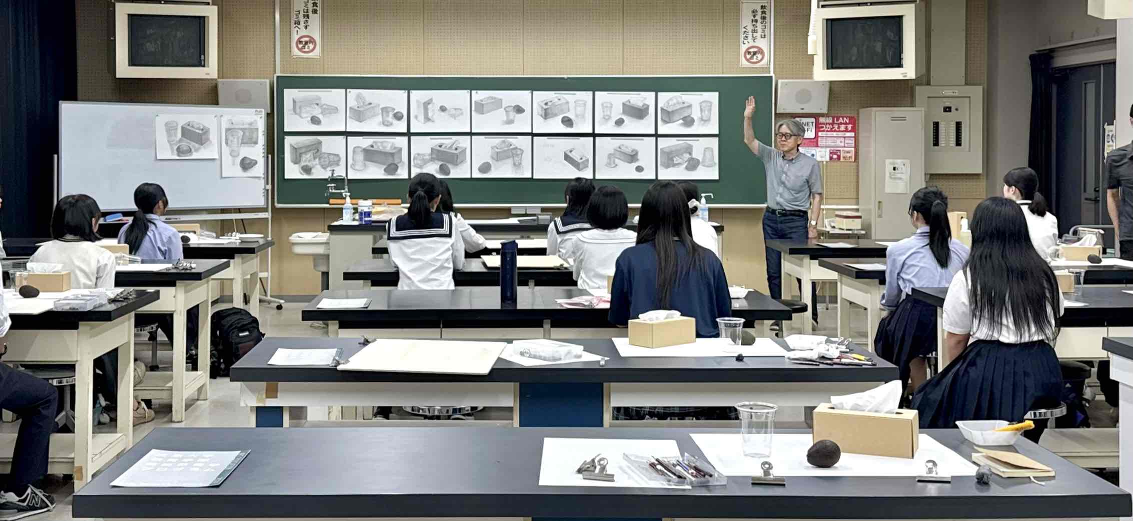 高校生向け講座：デッサン入門のようす